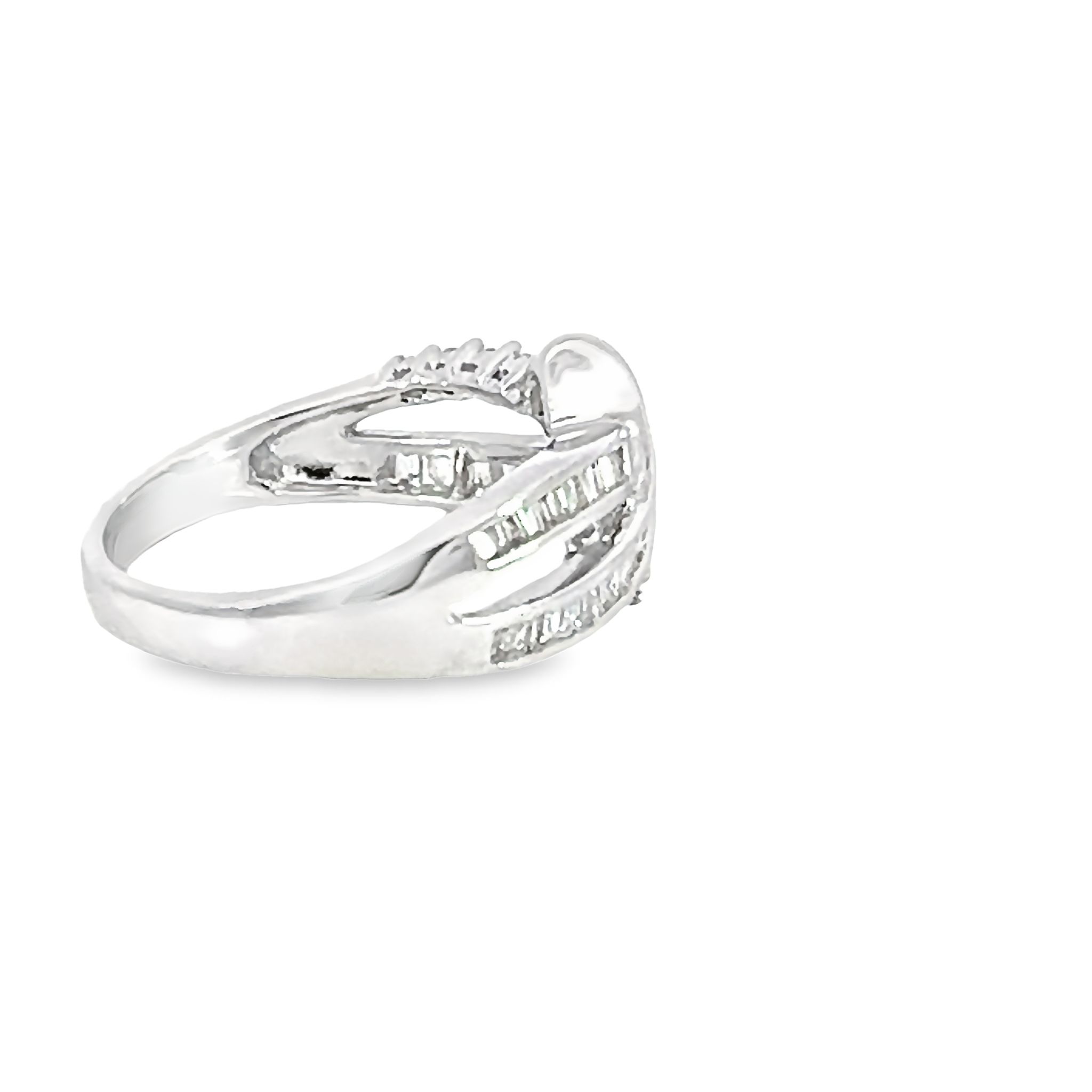 14k White Gold Freeform Diamond Ring
