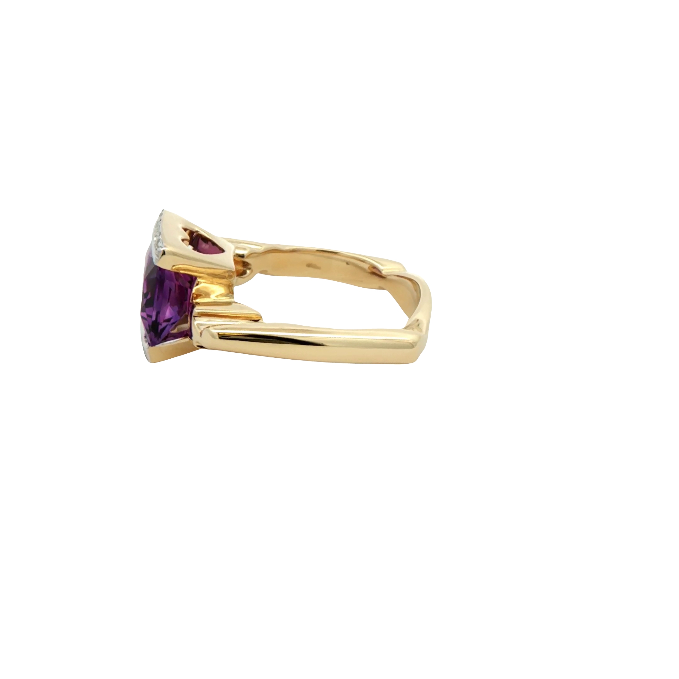 14k Yellow Gold Amethyst And Diamond Ring