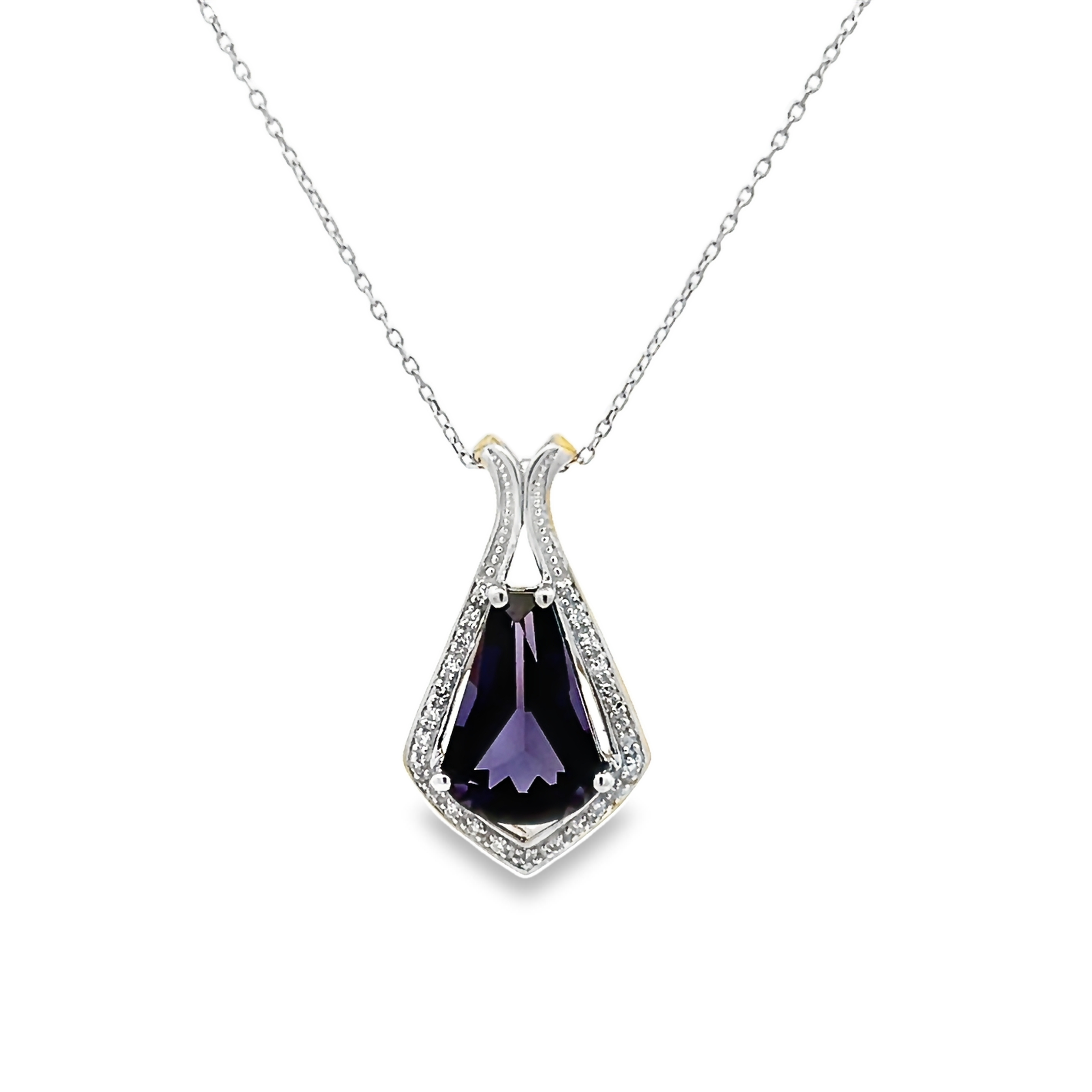 14k White Gold Amethyst Pendant Necklace