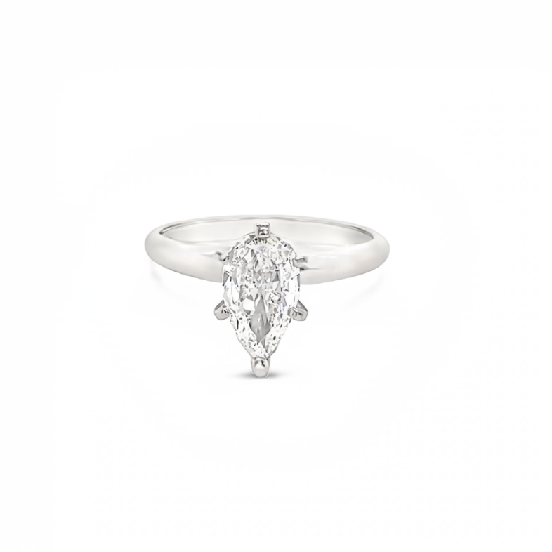 Lady s White 14 Karat  Ring with  one 0.95ct Pear E SI1 Diamond  GIA 10681610.