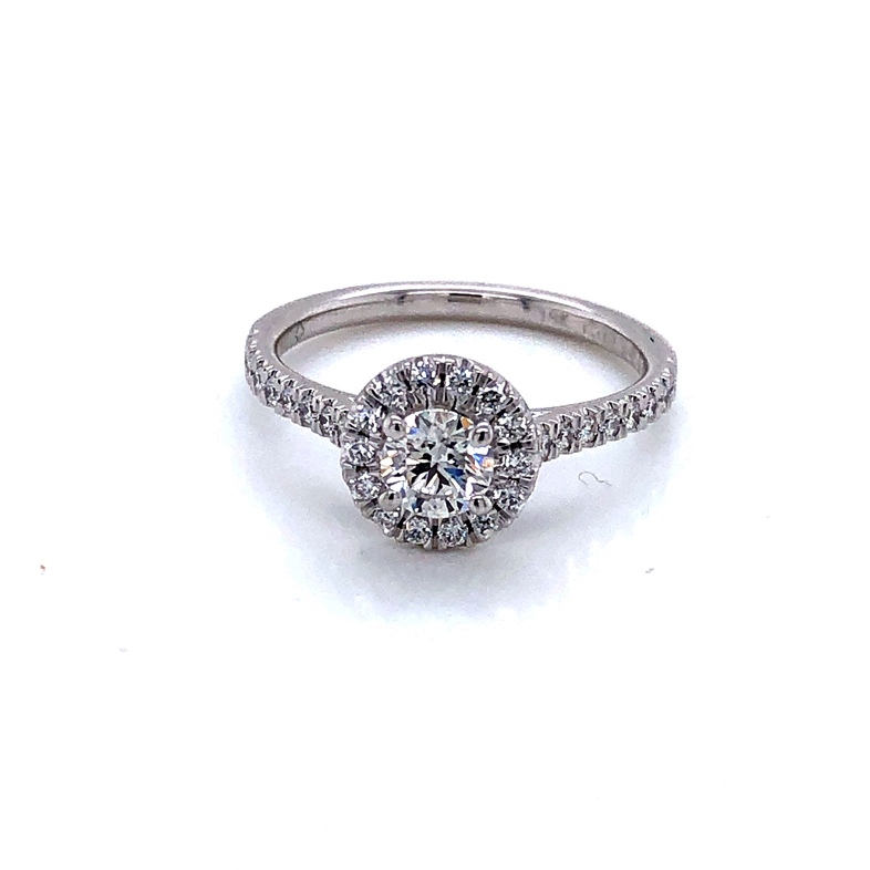 18 Karat white gold engagement ring With 32=0.30Tw Round Brilliant G VS Diamonds And One 0.40Ct Round Brilliant I SI1 Diamond  dwt: 2.2