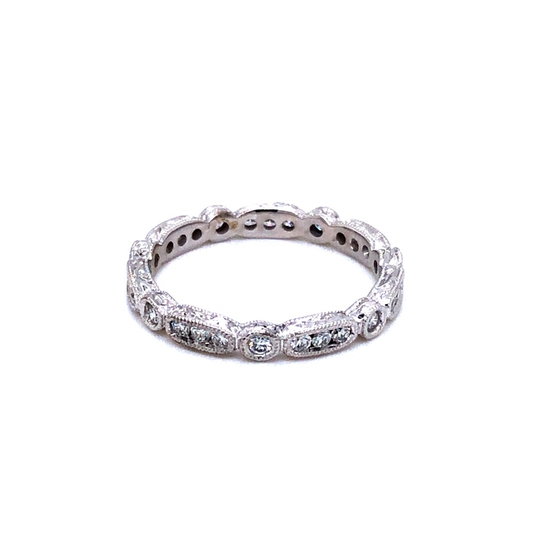 14 Karat white gold Wedding Band With 28=0.35Tw Round Brilliant G VS Diamonds.