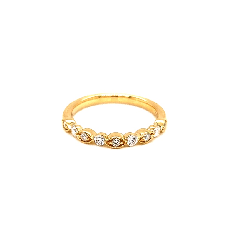 14 Karat yellow wedding band with 9=0.25Tw Round Brilliant G VS Diamonds  dwt: 1.56