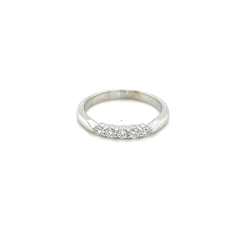 18 Karat white gold wedding band with 5=0.25tw Round Brilliant F VS Diamonds