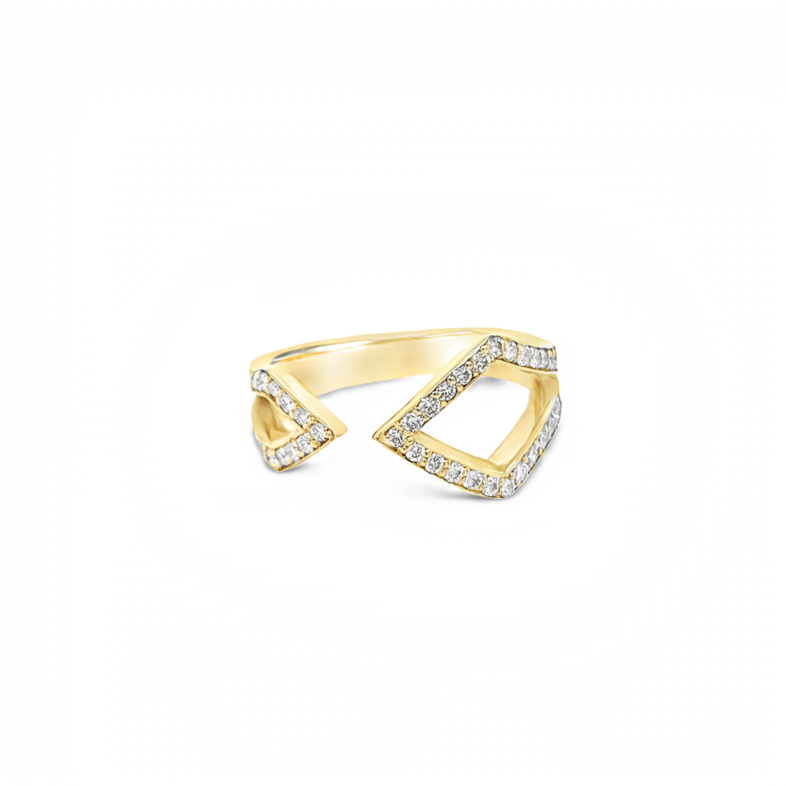 14 Karat yellow gold contemporary ring Size 6.5 with 40=0.40 total weight round brilliant G VS Diamonds