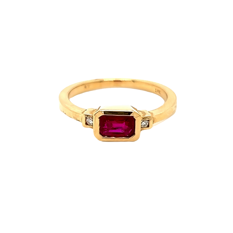 Yellow 14 Karat 3 Stone Fashion Ring With 2=0.03Tw Round Brilliant G Vs Diamonds And One 0.70Ct Emerald Ruby