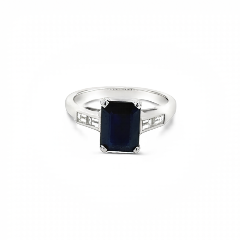 White 14 Karat Antique Fashion Ring With One 2.60Ct Emerald Sapphire And 4=0.36Tw Baguette G Vs Diamonds