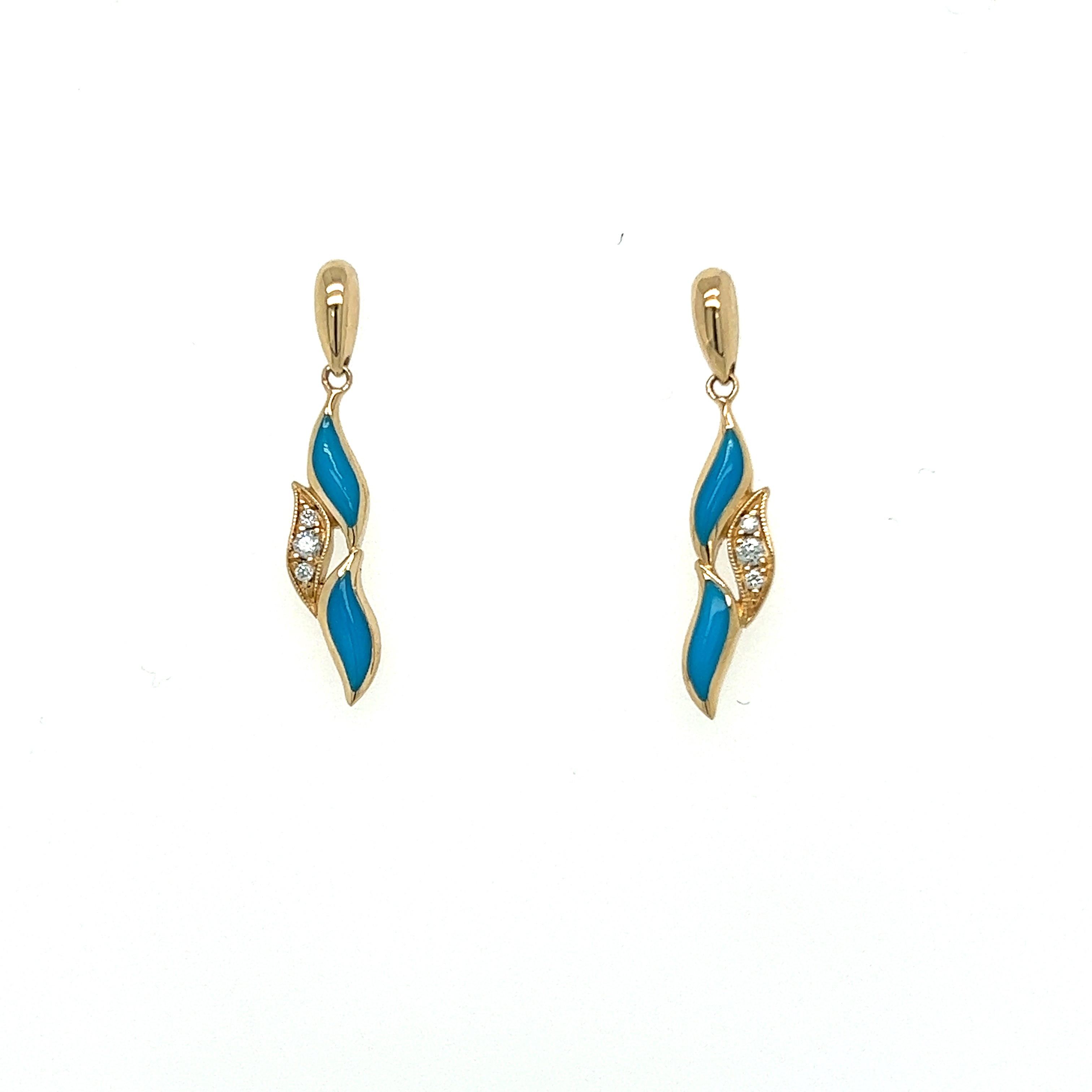 14 Karat yellow gold dangle earrings with Turquoise inlay and 6=0.07Tw Round Brilliant G Vs Diamonds