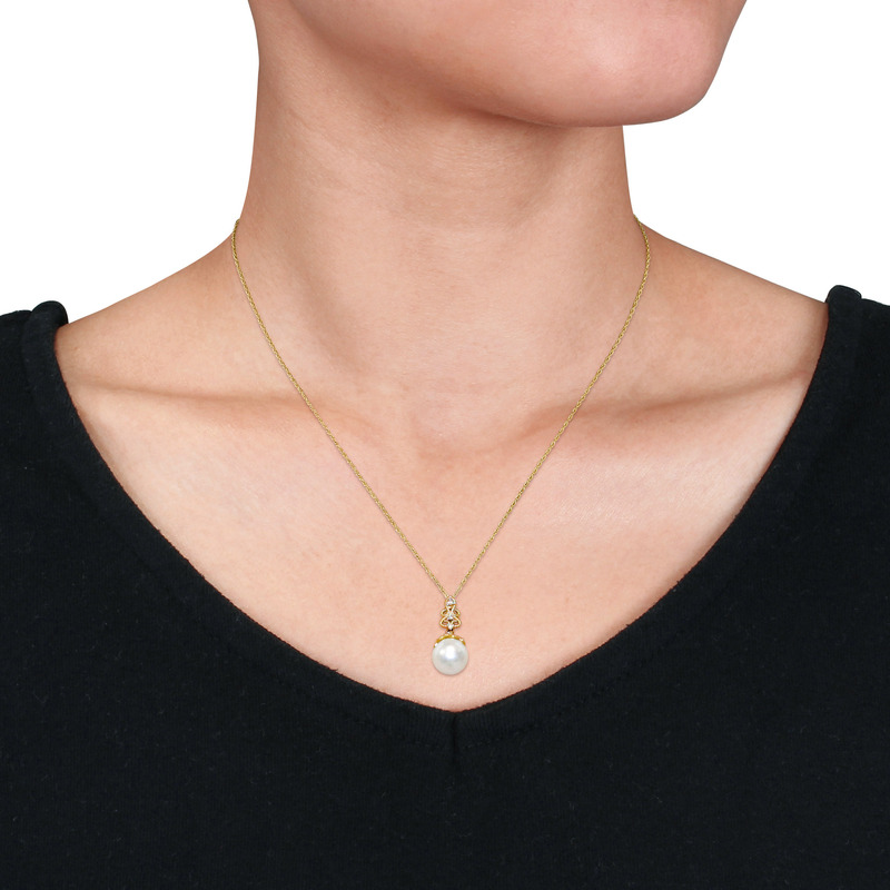 9 - 9.5 MM Cultured Freshwater Pearl and Diamond Vintage Drop Pendant With Chain in 14k Yellow Gold