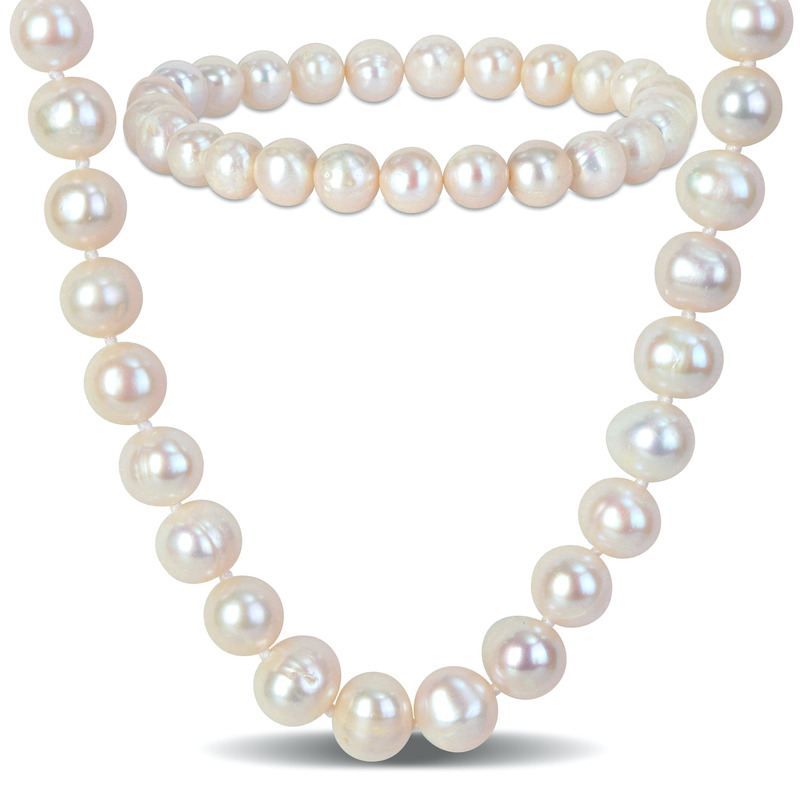 8-9 MM Cultured Freshwater Pearl Necklace and Elastic Bracelet Set with Silvertone Clasp 8-9 MM Cultured Freshwater Pearl Necklace and Elastic Bracelet Set with Silvertone Clasp