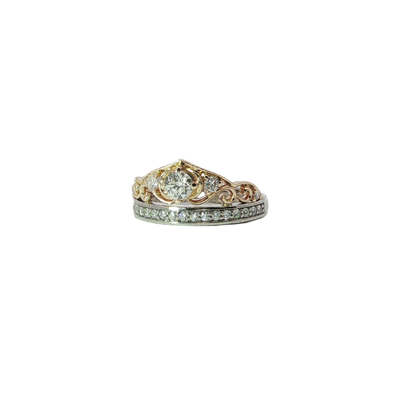 Stunning Yellow Gold Diamond Engagement Ring