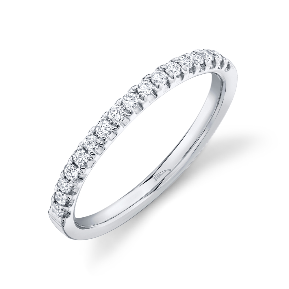 Elegant White Gold Diamond Ring