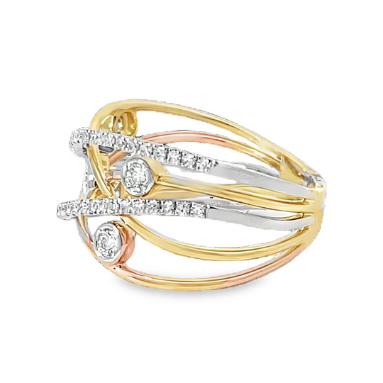 Gold Multistone Ring With Round Brilliant Cut Diamonds