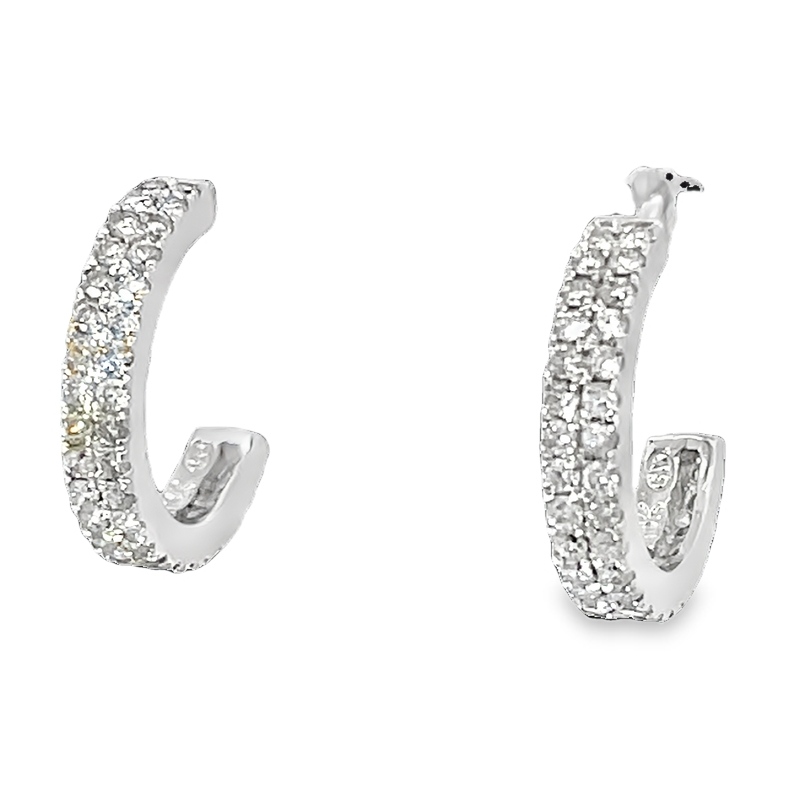 Elegant Gold Knot Motif Earrings