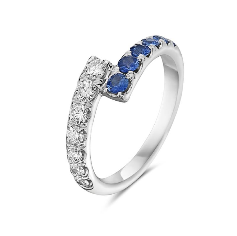 Stunning Sapphire And Diamond Ring