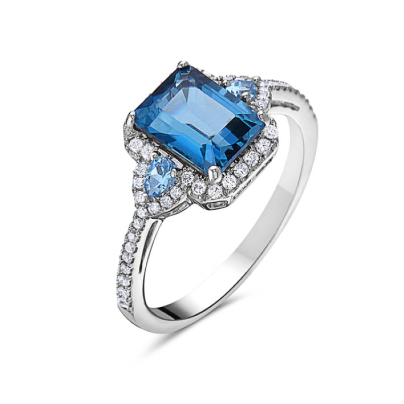 Stunning Diamond And Blue Topaz Ring