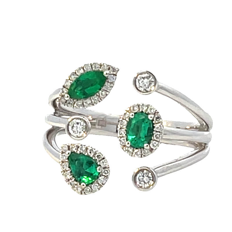 Gorgeous Emerald And Diamond Ring