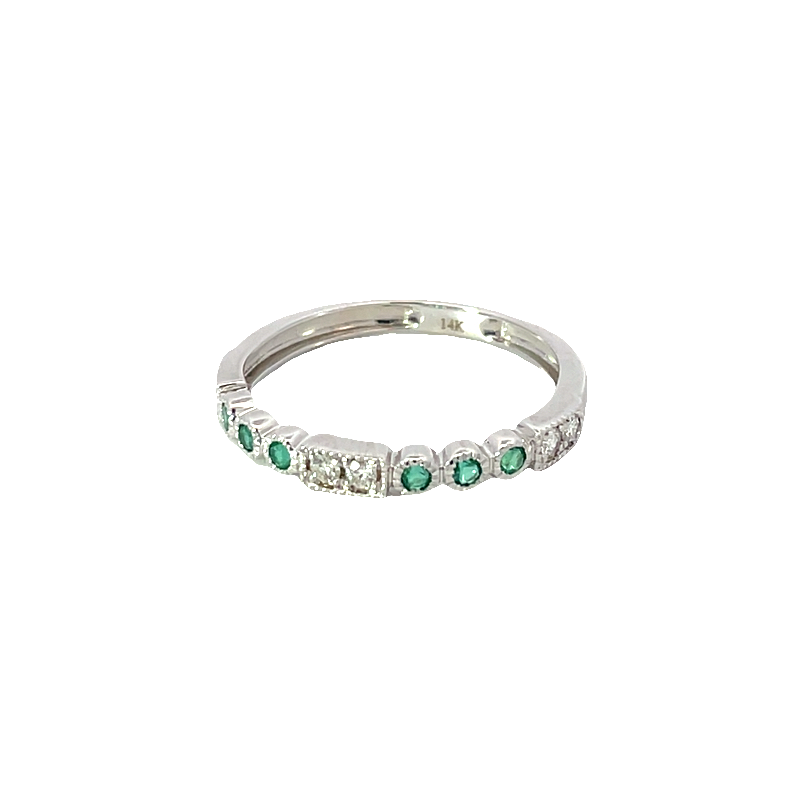 White Gold Emerald And Diamond Ring