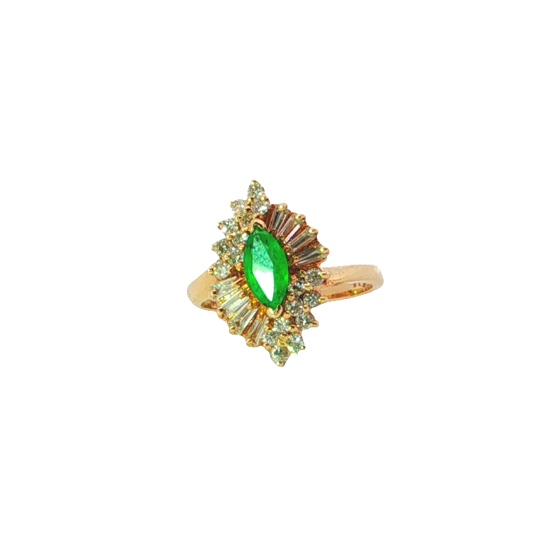 Stunning Emerald And Diamond And Yellow Gold Multi-stone Ring