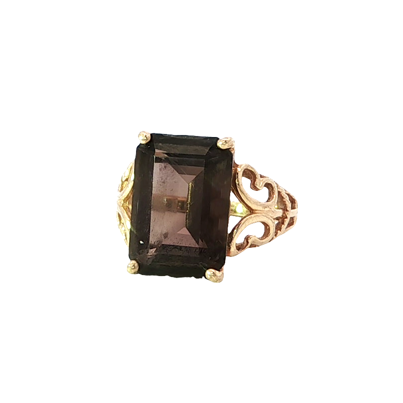 Elegant Yellow Gold Cocktail Smokey Quartz Ring
