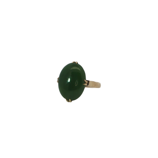 Elegant Oval Green Jade Cabochon Solitaire Ring In Yellow Gold