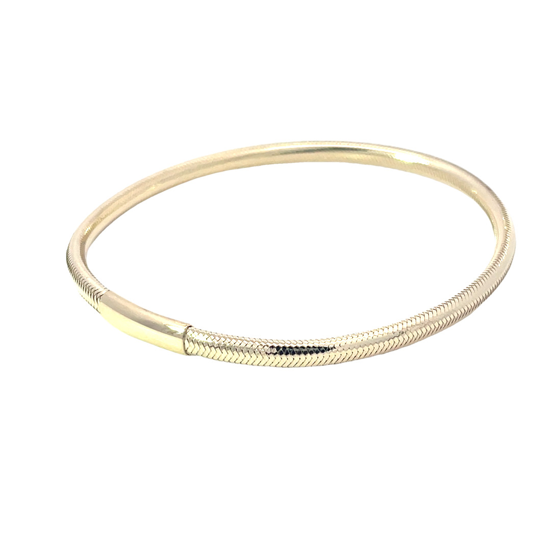 Elegant Yellow Gold Mesh Bangle