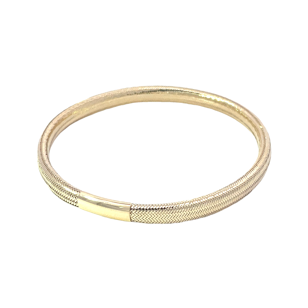 Elegant Yellow Gold Mesh Bangle
