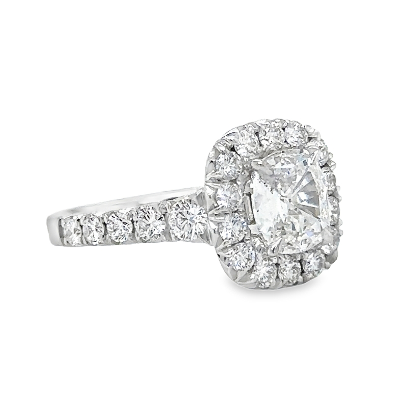 HENRI DAUSSI Diamond Halo Engagement Ring