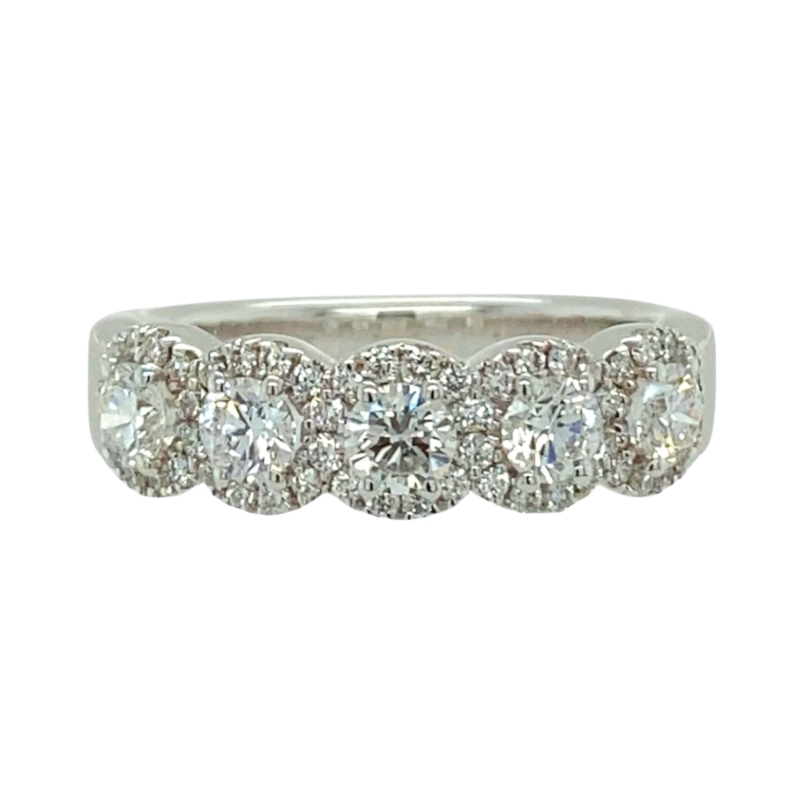 Scalloped Pavé Diamond Wedding Band