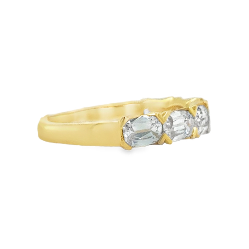 Henri Daussi Shared Prong East/West Cushion Diamond Wedding Band