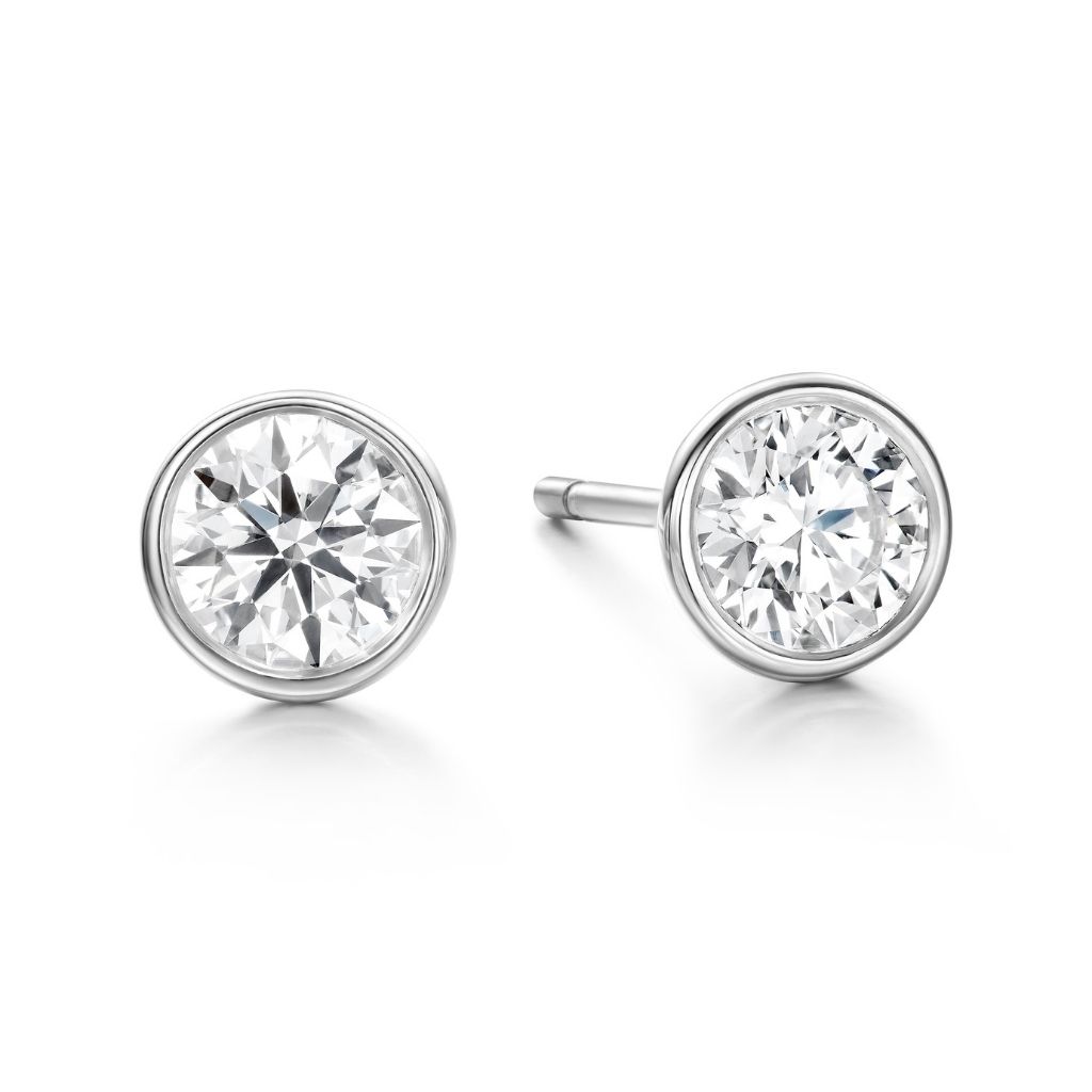 HEARTS ON FIRE: CLASSIC BEZEL DIAMOND STUD EARRINGS