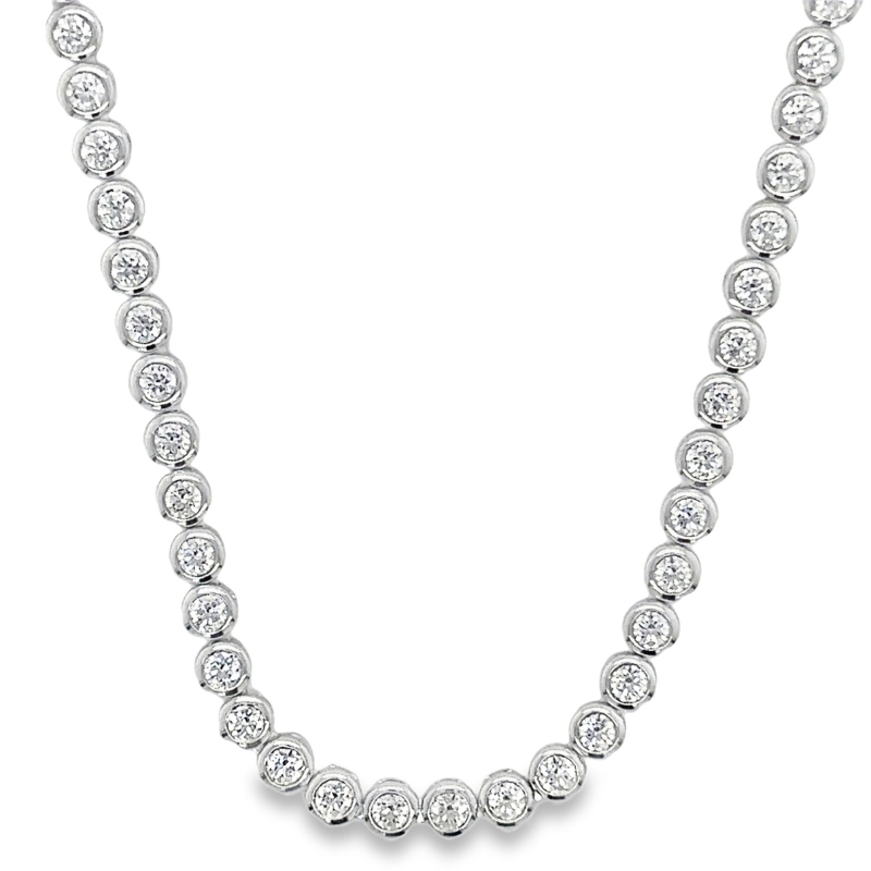 HEARTS ON FIRE Classic Bezel-Set line Necklace