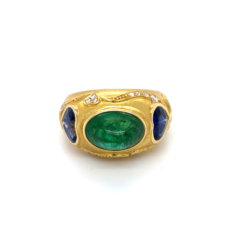 18KY Cabochon 4.26ct w/ Heart Sapphire 3.06ctw & Dia .41ctw Ring Circa 1970s Size 7