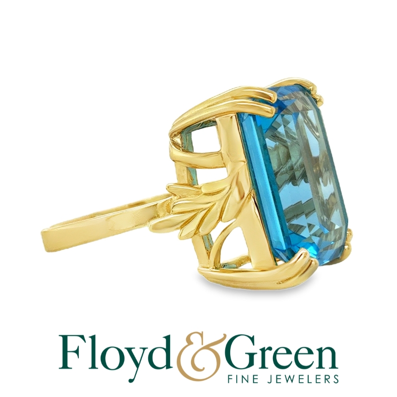 14KY Blue Topaz Ring, Size 9, 12g