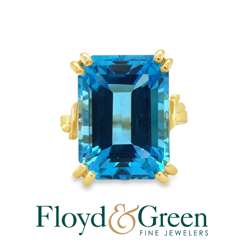 14KY Blue Topaz Ring, Size 9, 12g