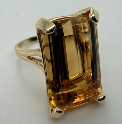14K Yellow Gold Ring with a 28ct 23x18mm Emerald Cut Citrine Stone in a Finger Size 7.5