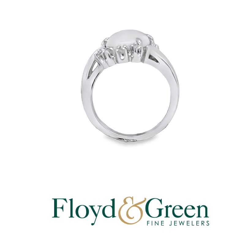 14KW Diamond & Opal Ring, 8 Single-cut Dia, 0.12ct, H VS1, 1 Oval Opal, 1.48ct, Size 5