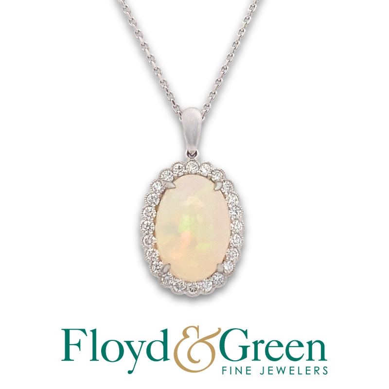 Milgrain Scalloped Halo Pendant Necklace