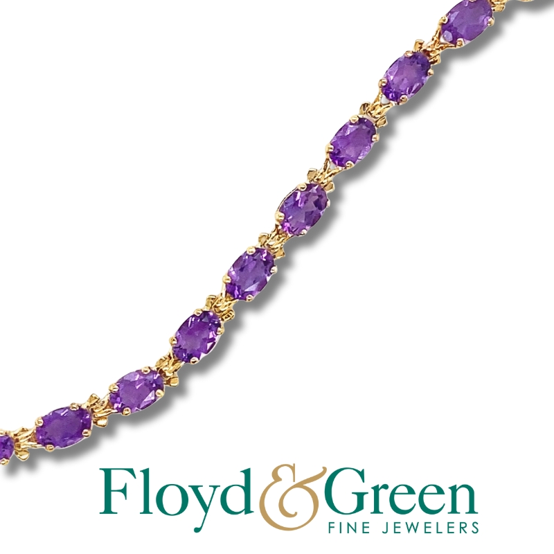 Link 14 Karat Yellow Bracelet 
Oval Purple 7.88ct Amethysts
7.5 inch