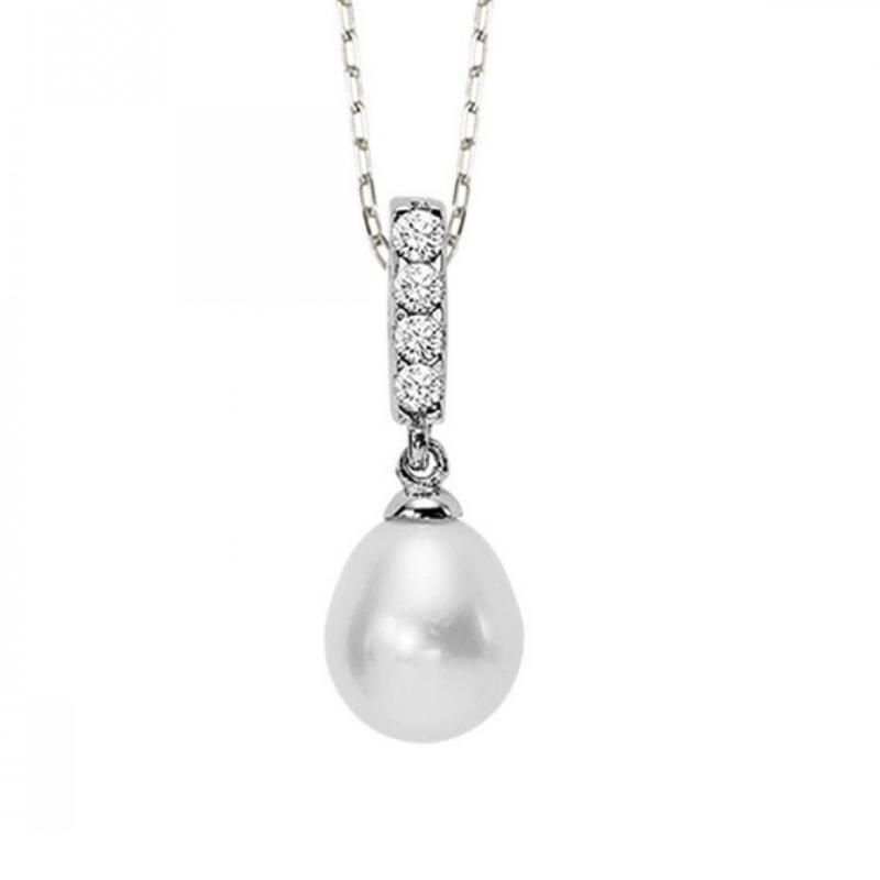 Pearl Pendant Necklace