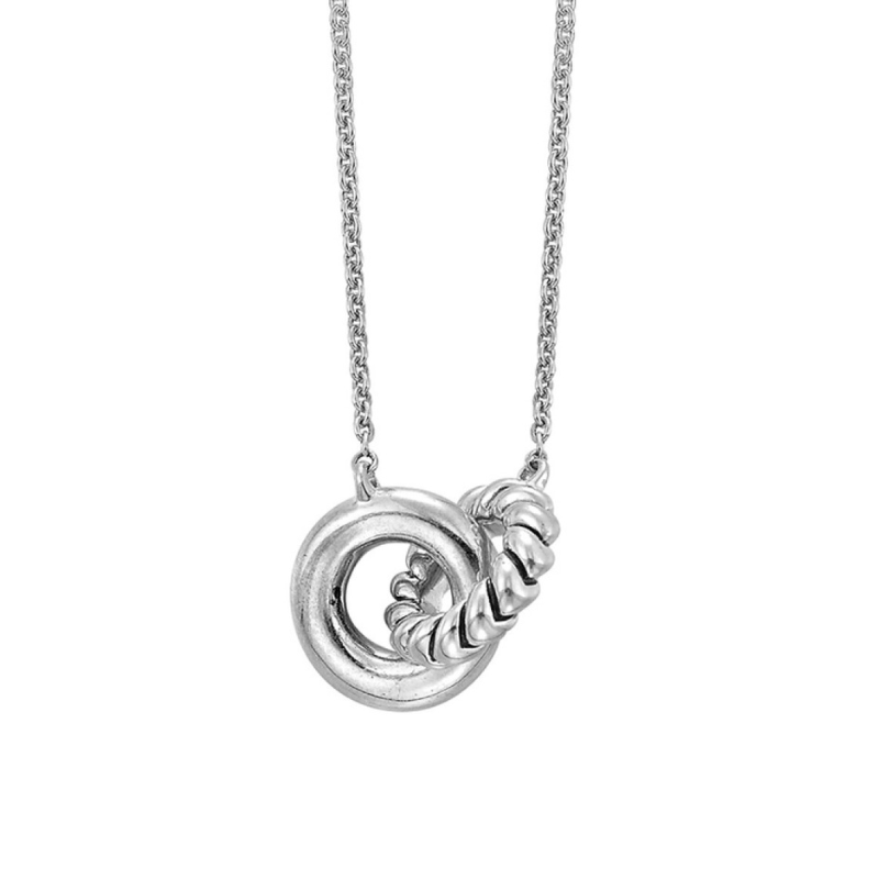 Interlocking Circles Pendant Necklace