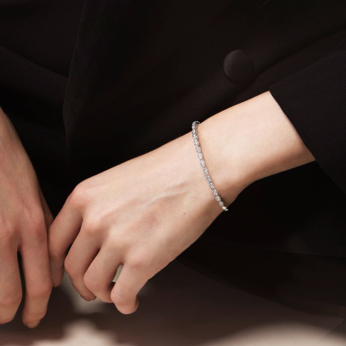 1.12 ctw. Lorelei Floral Diamond Bangle in 18K Rose Gold