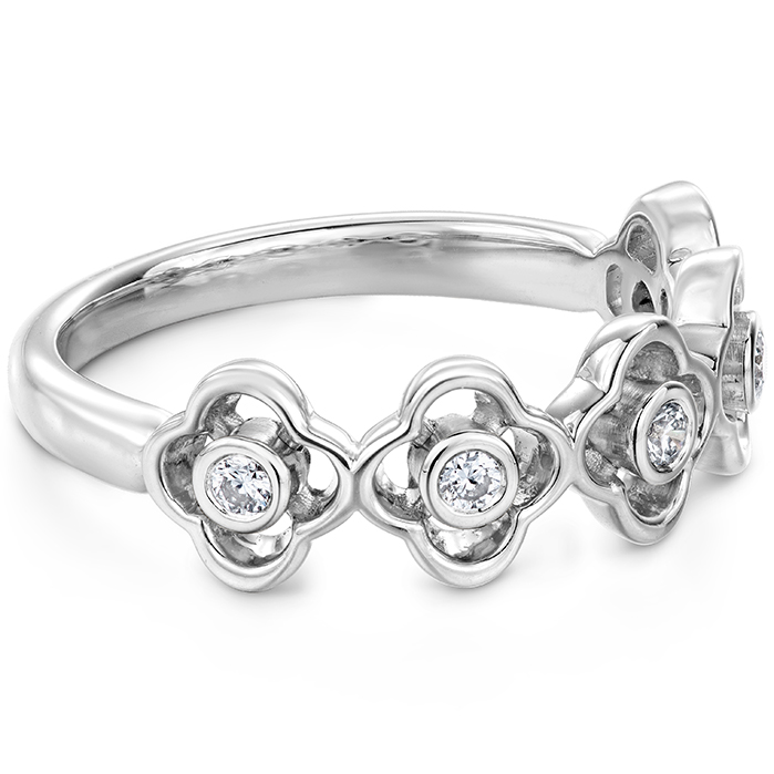 0.15 ctw. Signature Petal Bezel Band in Platinum
