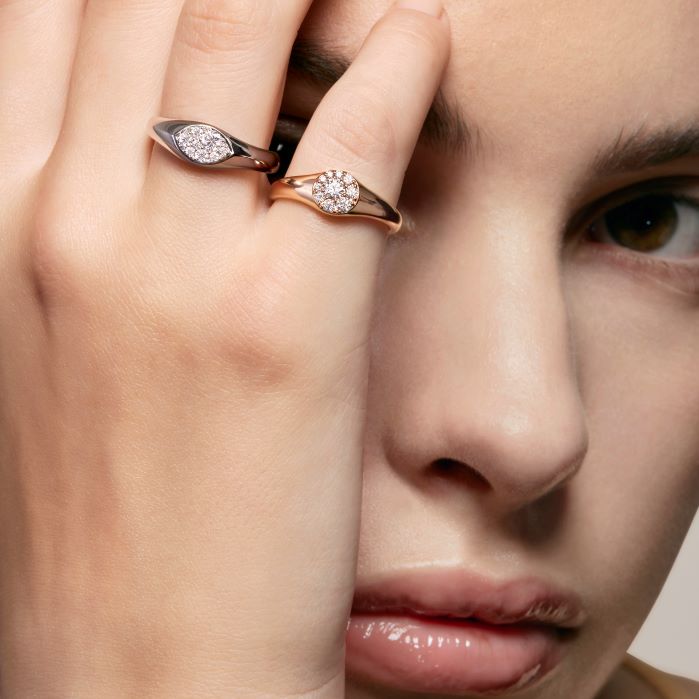 0.27 ctw. Tessa Circle Signet Ring in 18K White Gold