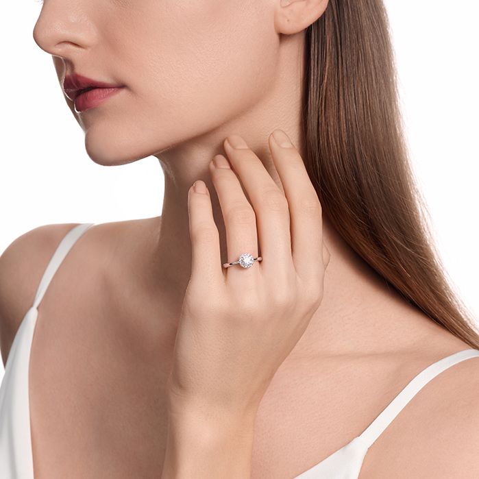 0.4 ctw. Vela Halo Ring in Platinum