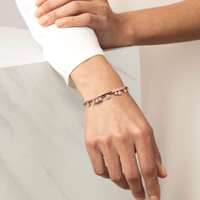 2.5 ctw. Barre Floating Diamond PavÃ© Bangle in 18K Yellow Gold