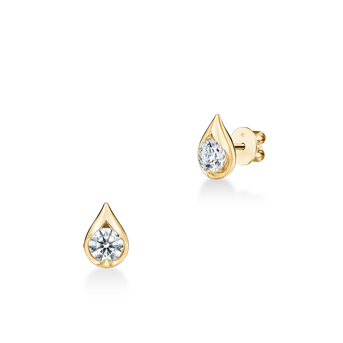 0.6 ctw. LU Droplet Studs in 18K Yellow Gold