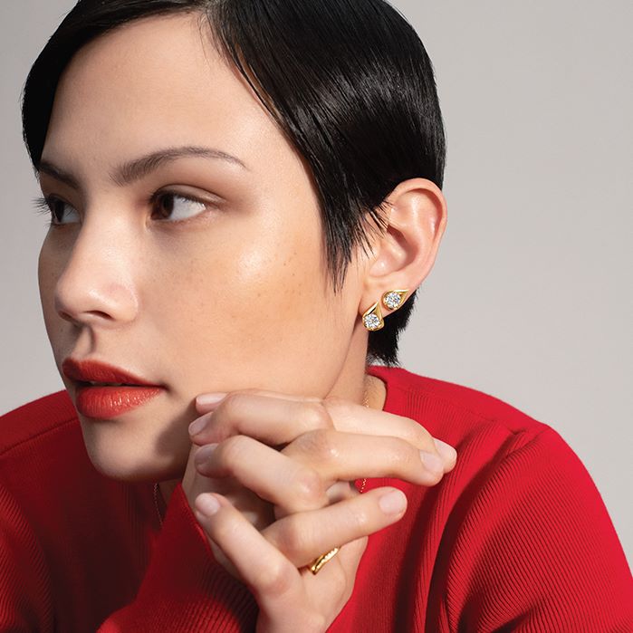 1 ctw. LU Droplet Huggies in 18K White Gold