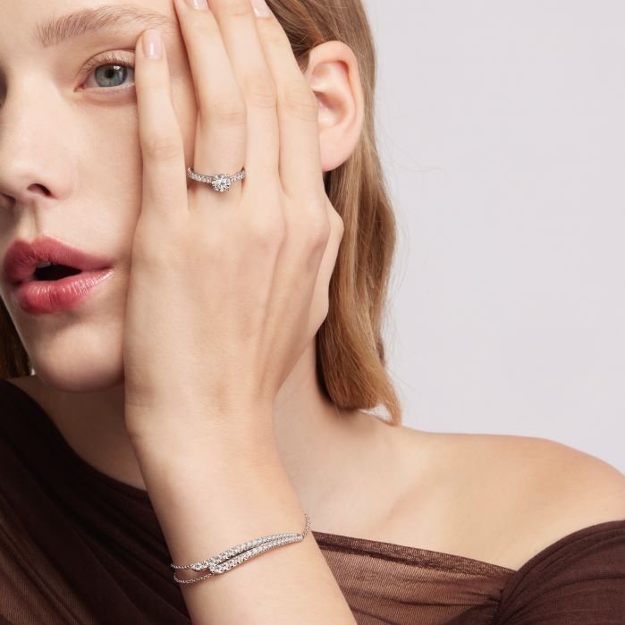 1.2 ctw. Vela French Cut PavÃ© Diamond Bracelet in 18K Rose Gold