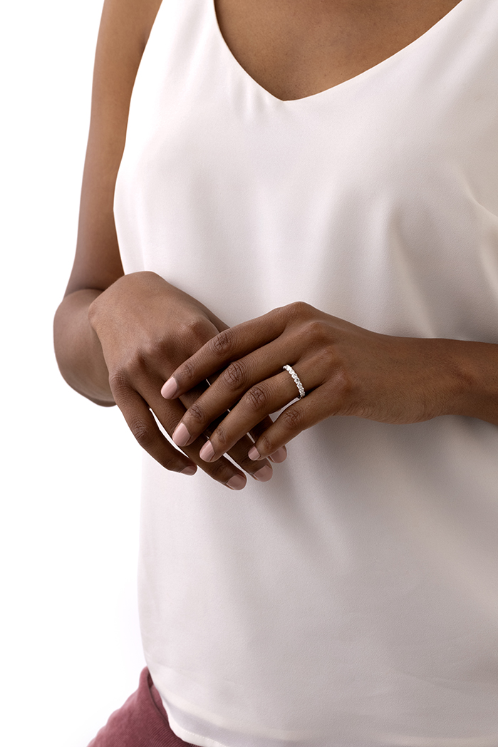 1 ctw. Signature 11-Stone Band in 18K Yellow Gold